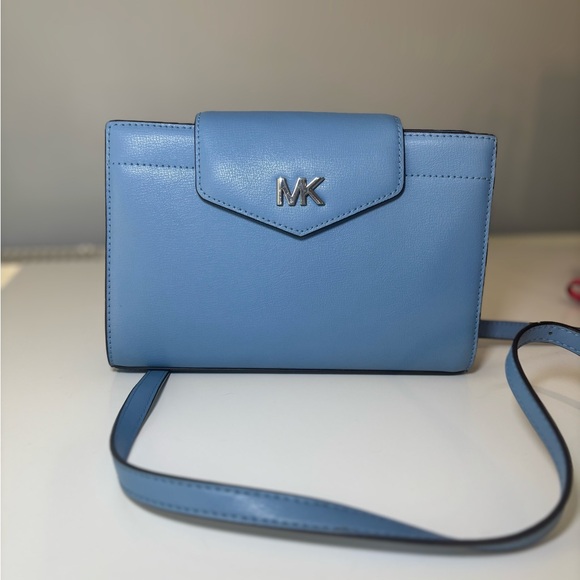 Michael Kors Sky Blue Crossbody Bag $75 OBO - Picture 1 of 4